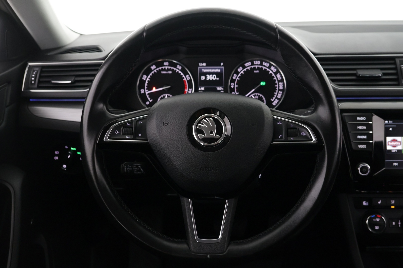 SKODA Superb 2016