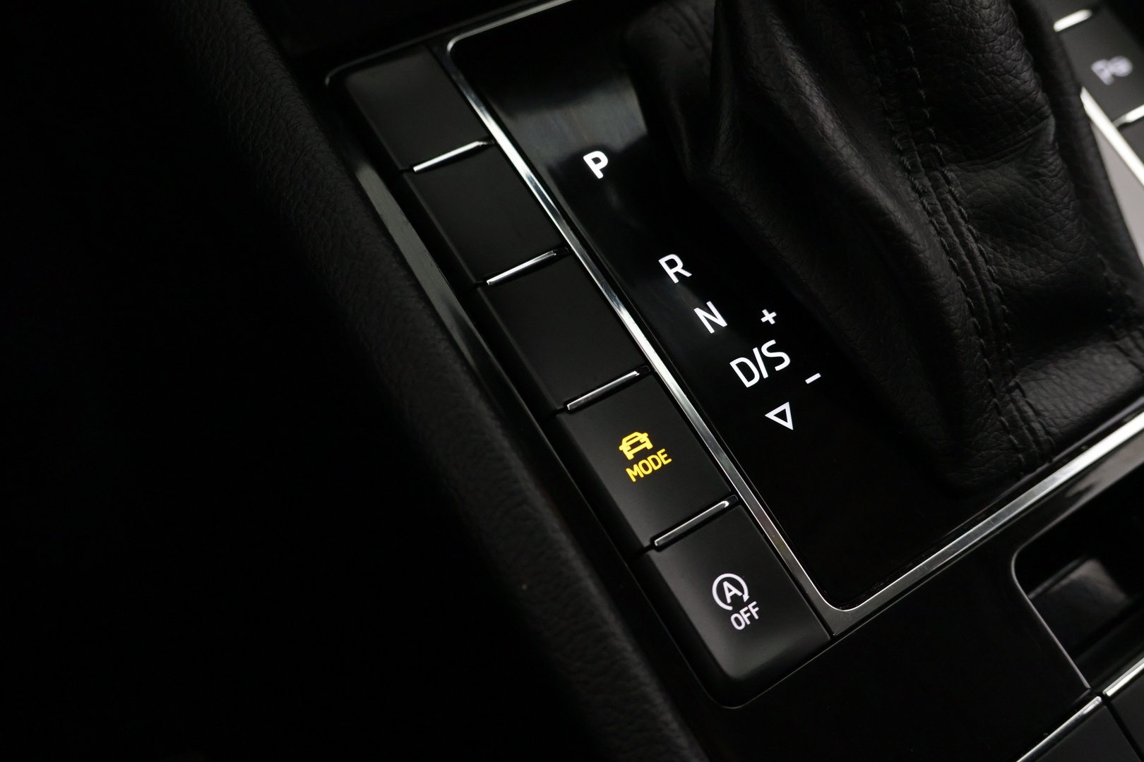 SKODA Superb 2016