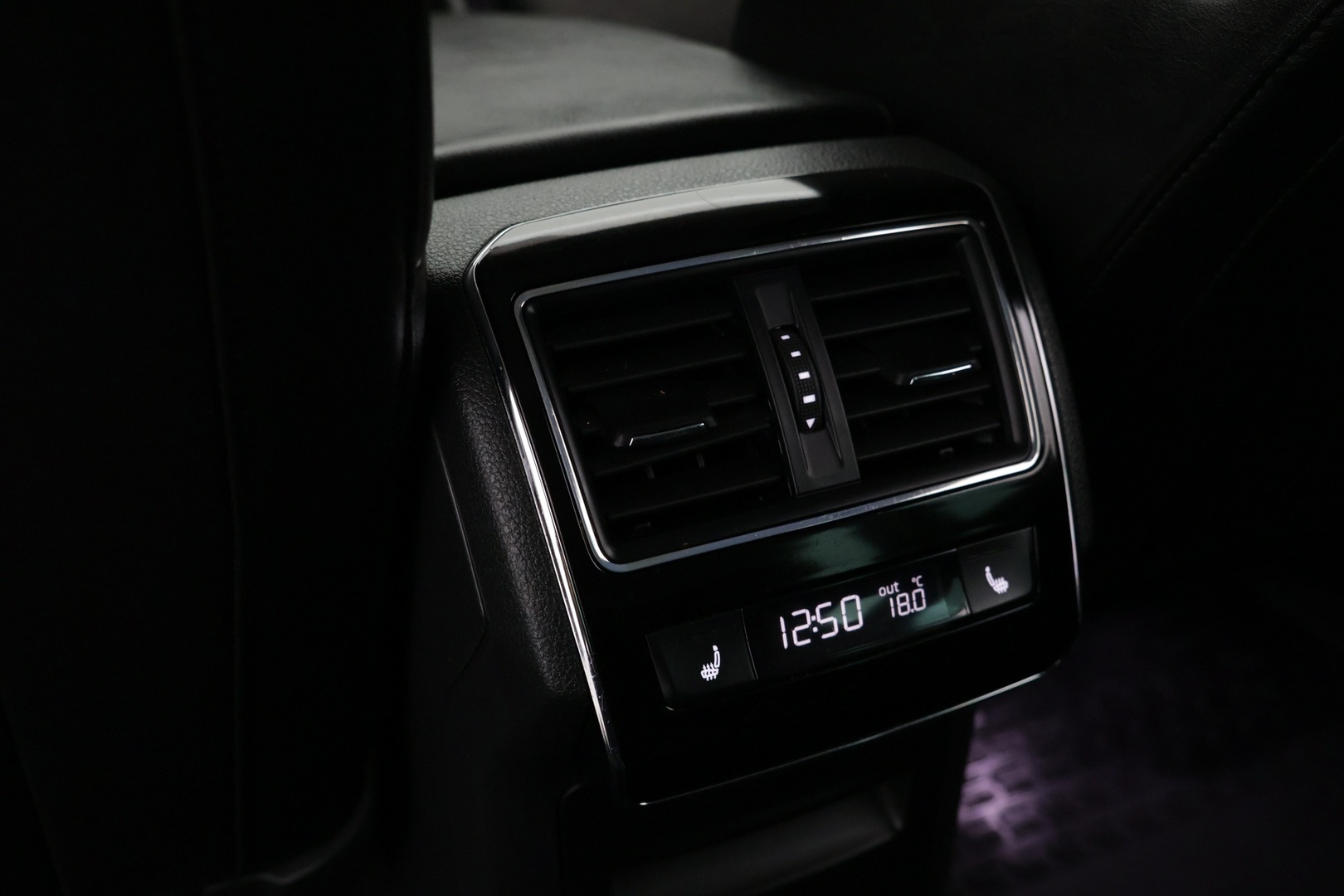 SKODA Superb 2016