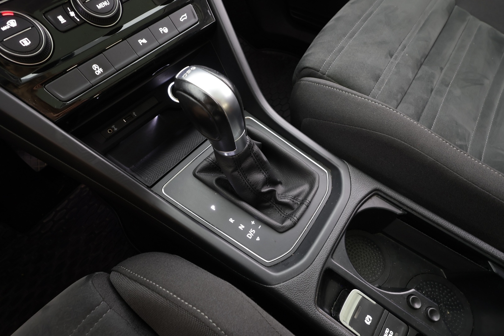 VOLKSWAGEN Touran 2019