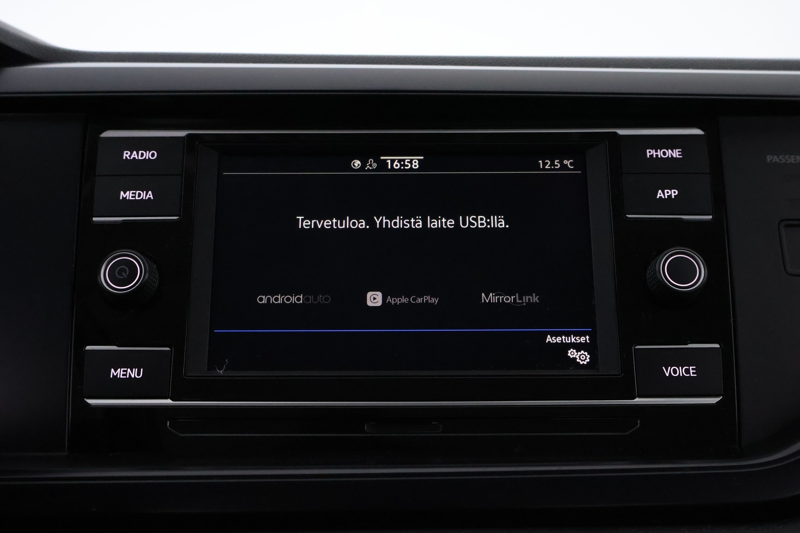 VOLKSWAGEN Polo 2020