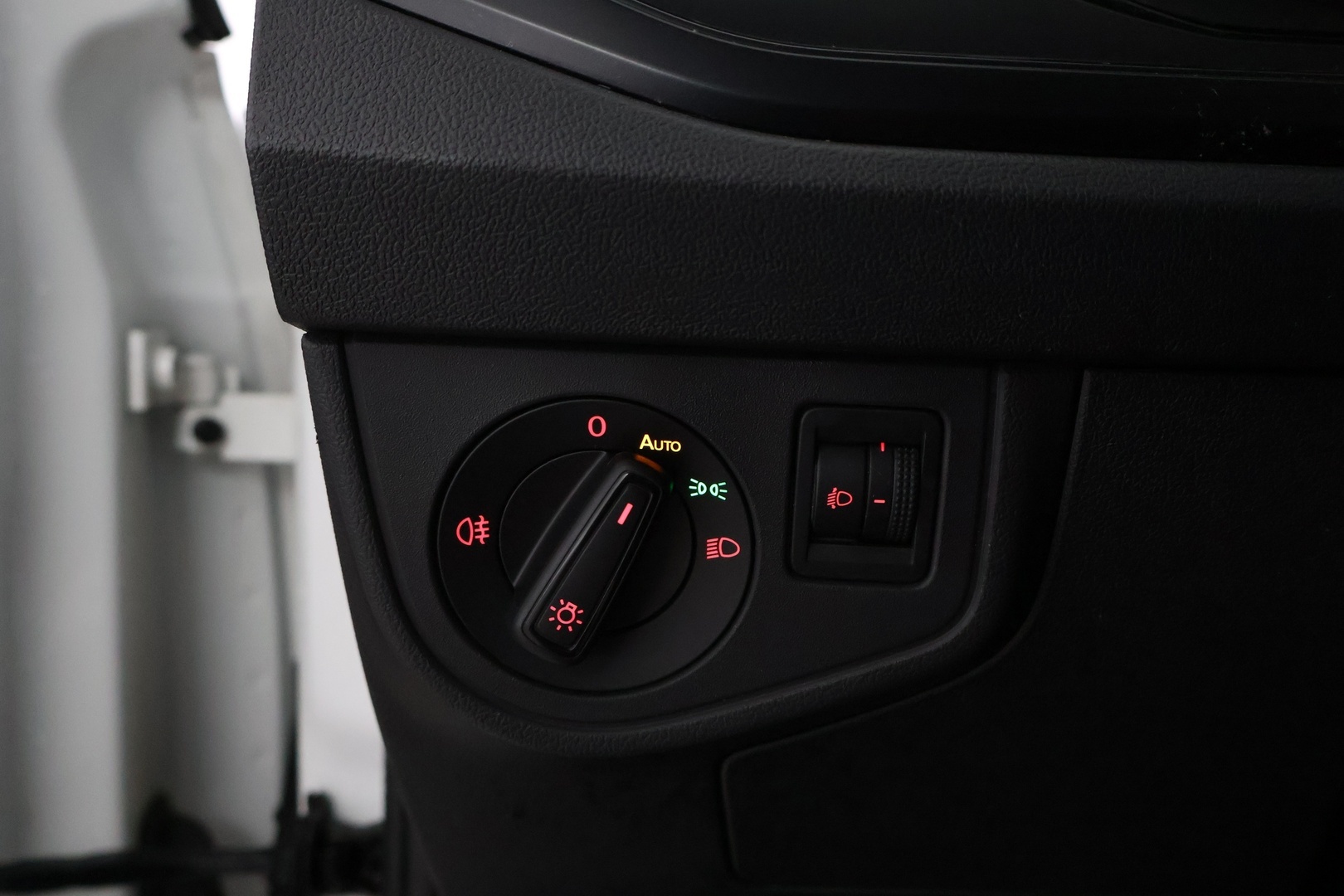 VOLKSWAGEN Polo 2020