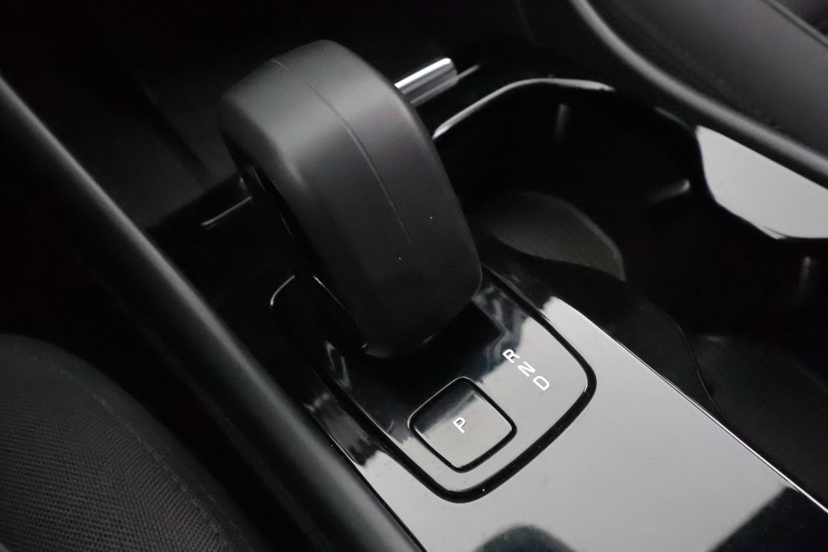 VOLVO C40 2023