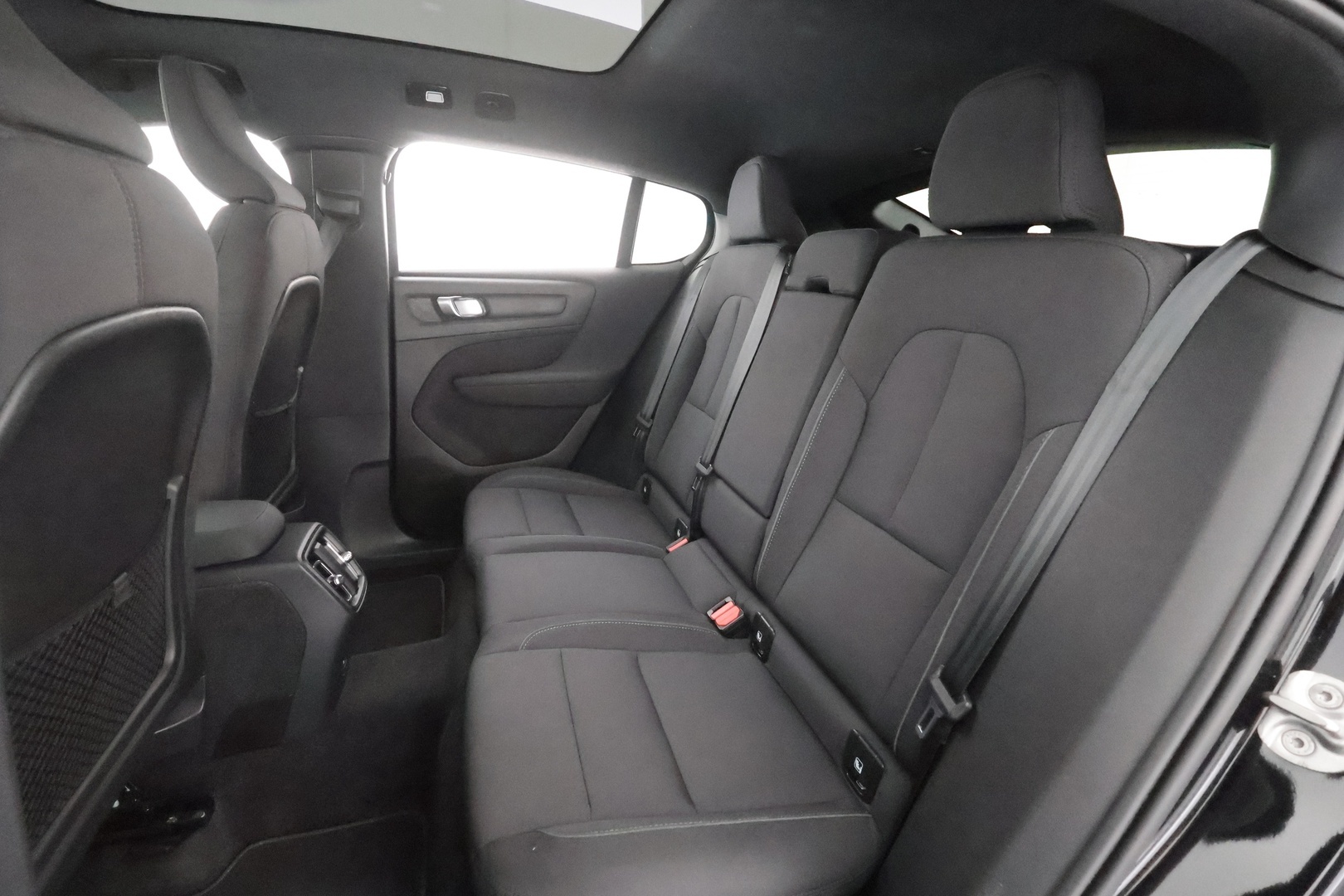 VOLVO C40 2023