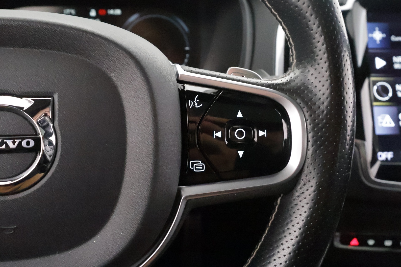 VOLVO XC90 2019