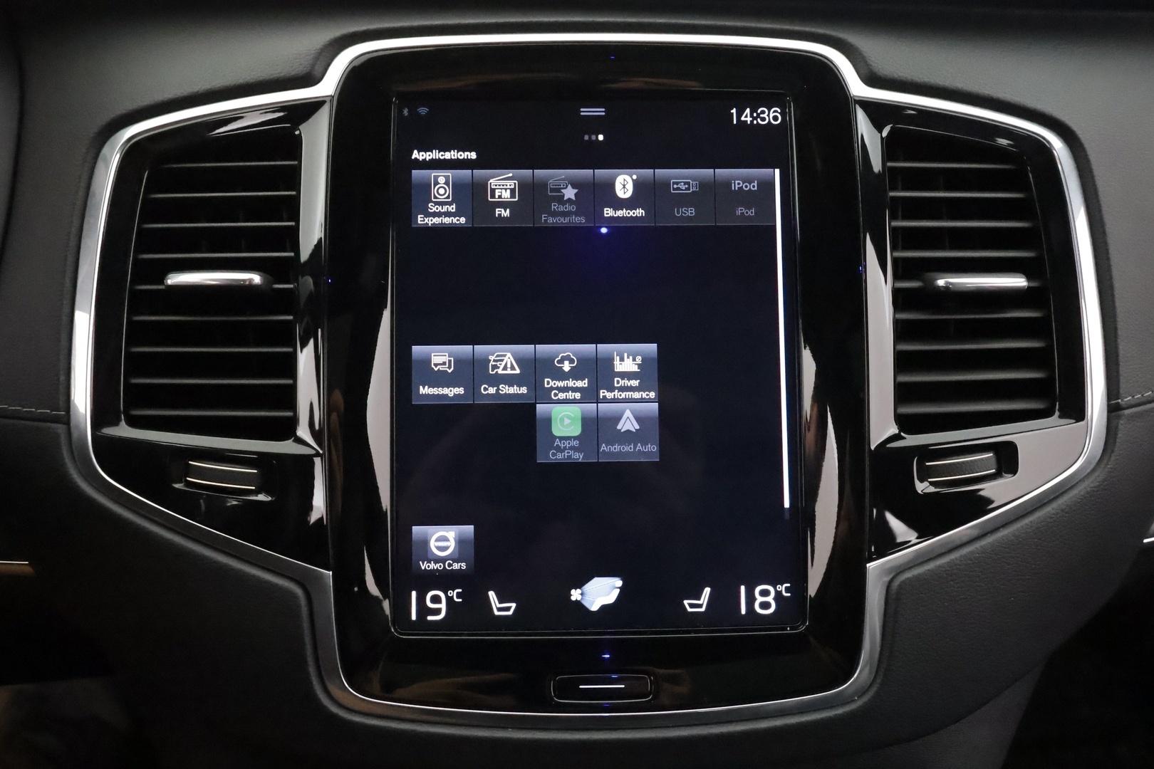 VOLVO XC90 2019