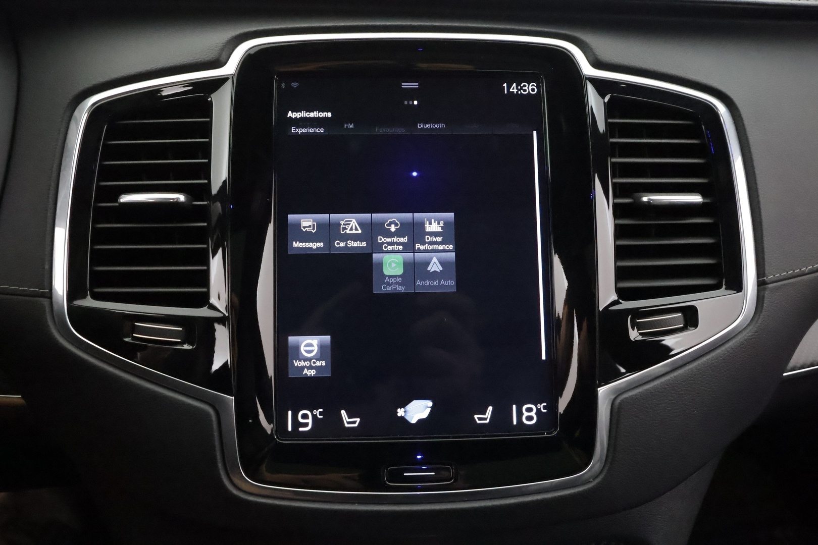 VOLVO XC90 2019