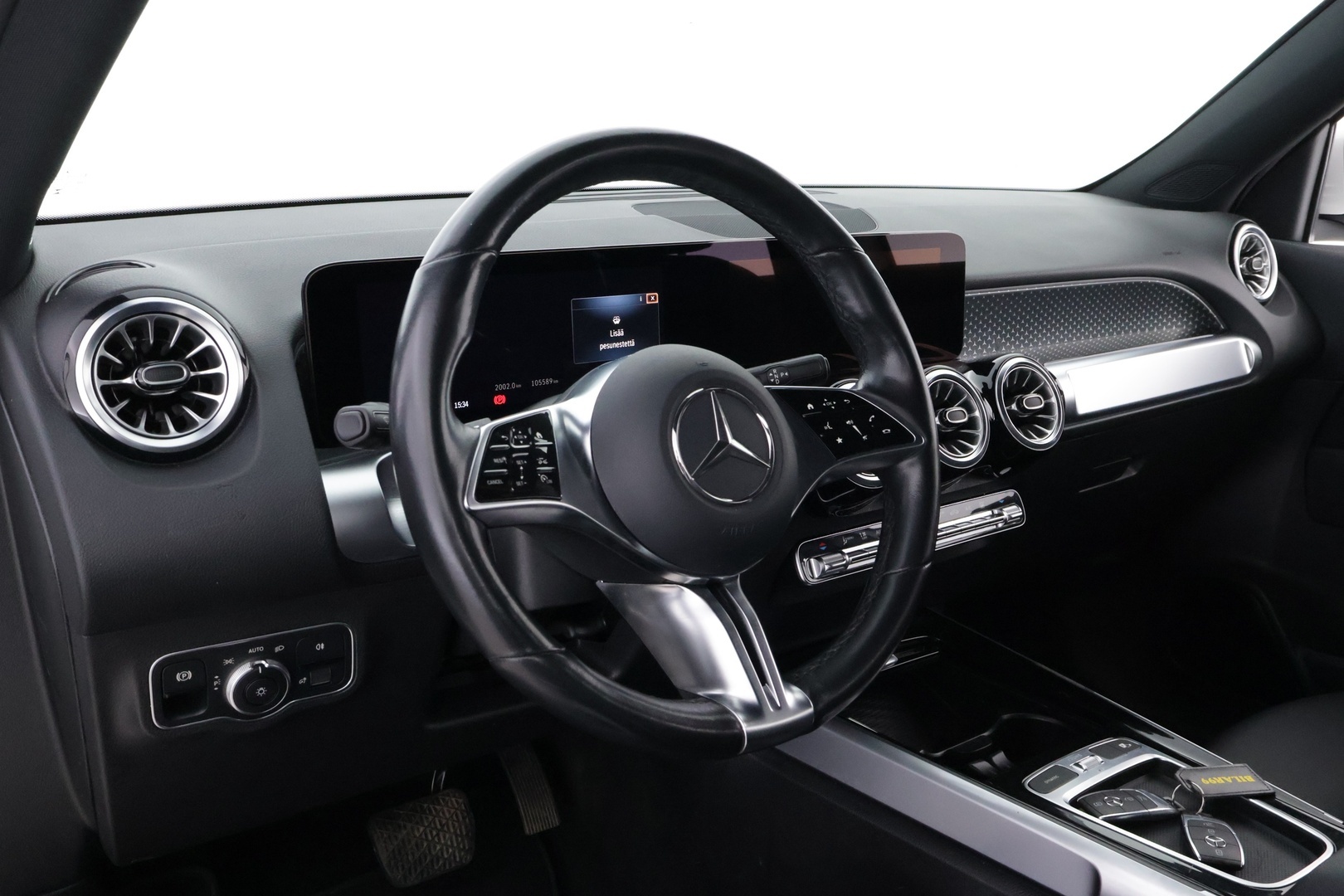 MERCEDES-BENZ EQB 2024