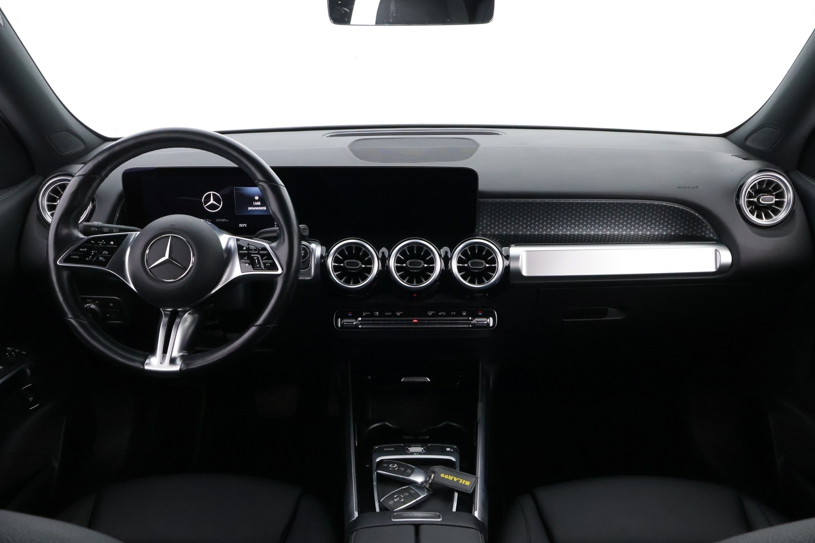 MERCEDES-BENZ EQB 2024