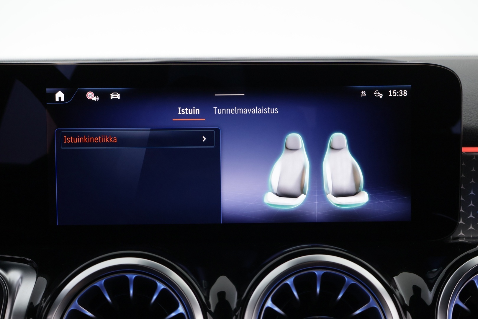 MERCEDES-BENZ EQB 2024