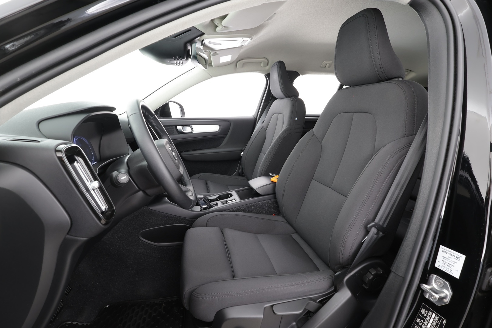VOLVO XC40 2021