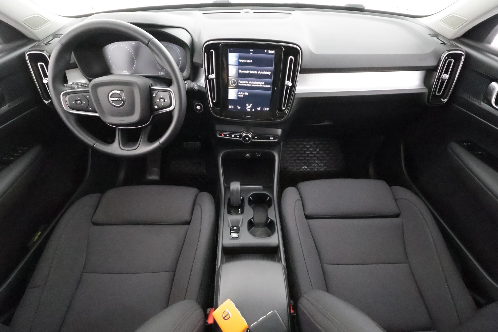 VOLVO XC40 2021