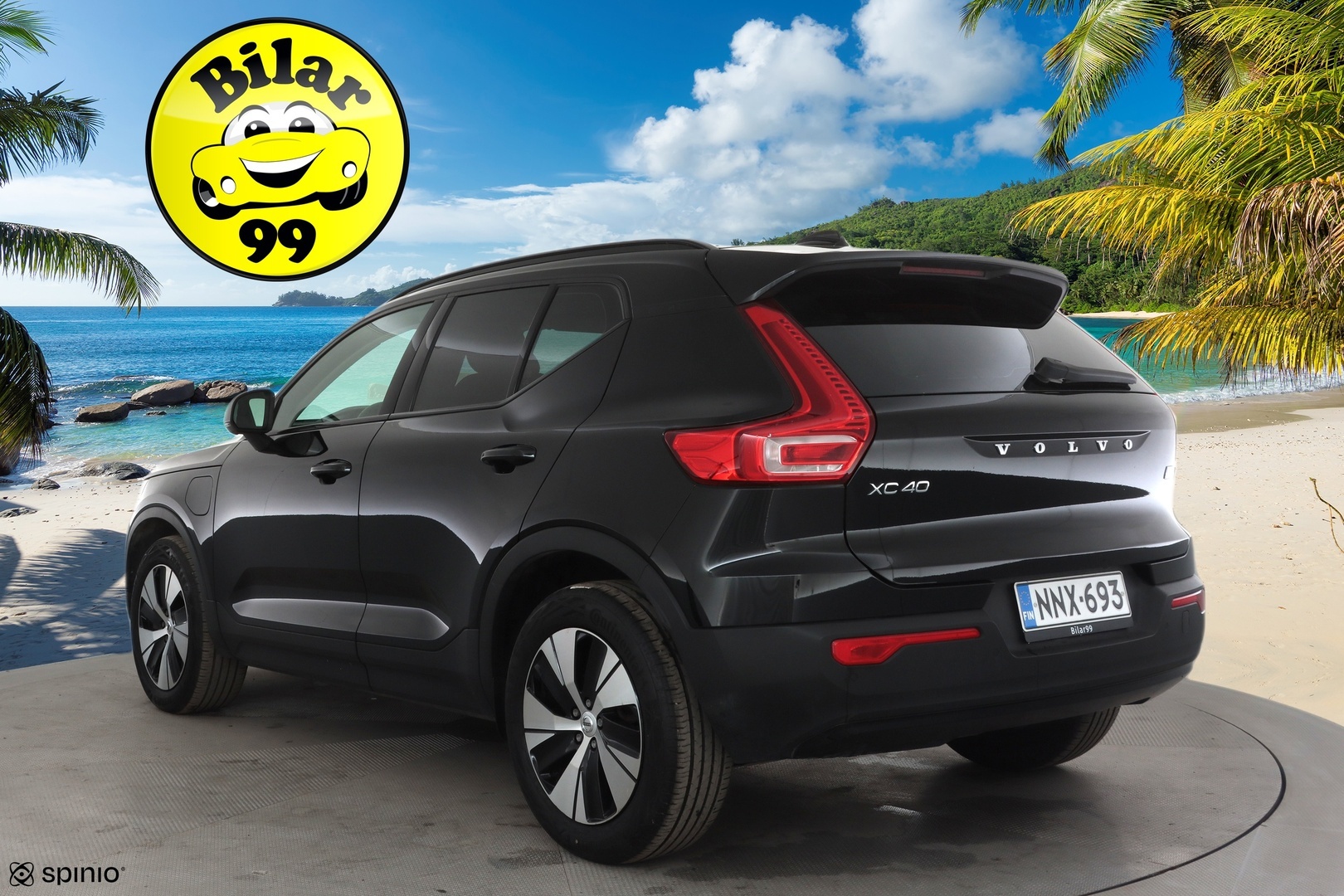 VOLVO XC40 2021