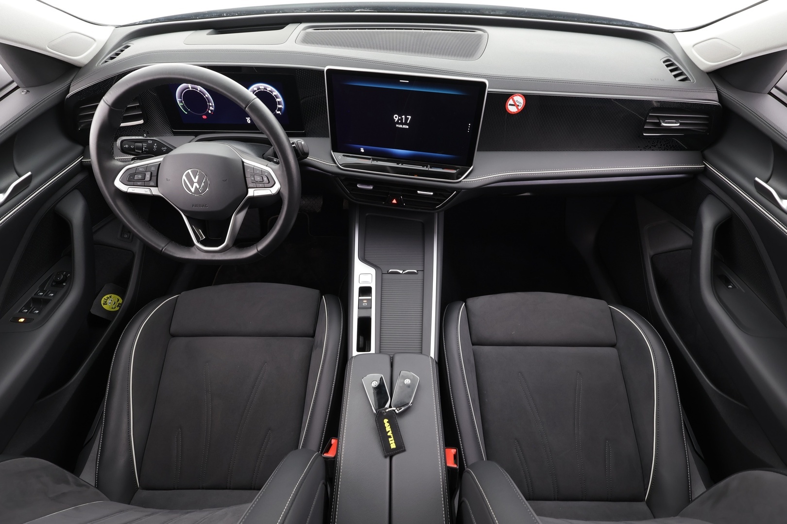 VOLKSWAGEN PASSAT 2025