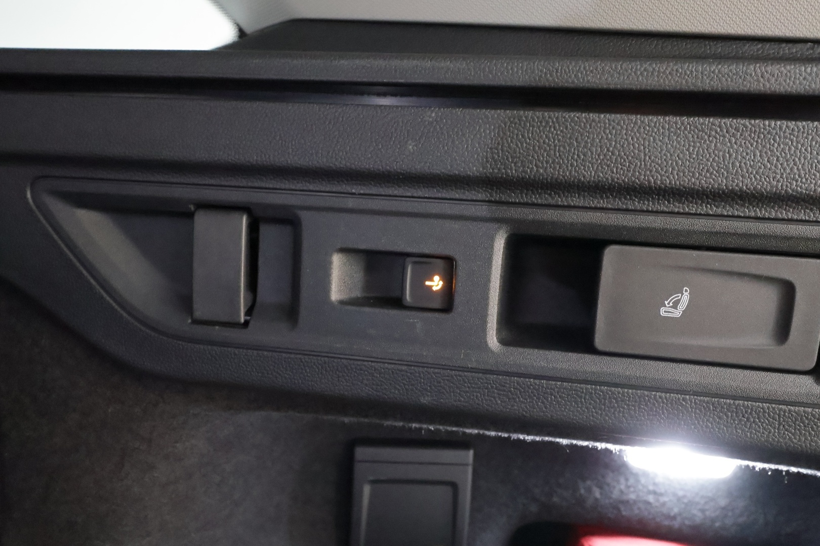 VOLKSWAGEN PASSAT 2025