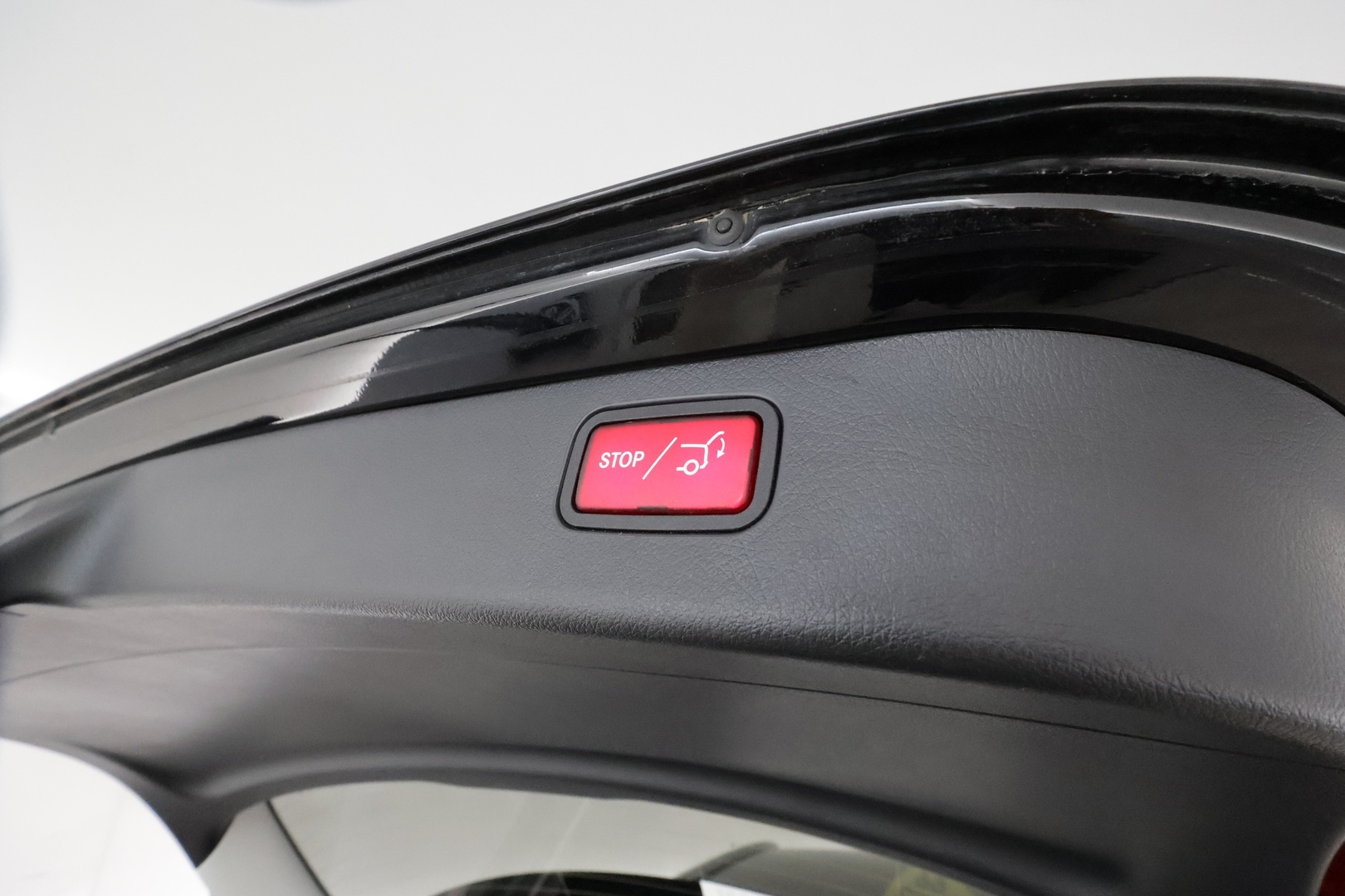 MERCEDES-BENZ C 2023