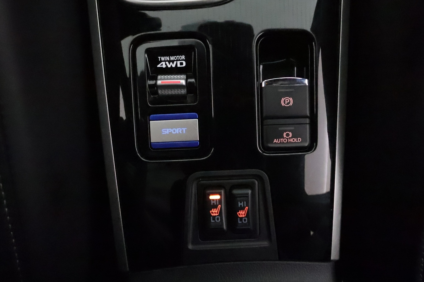 MITSUBISHI OUTLANDER PHEV 2020