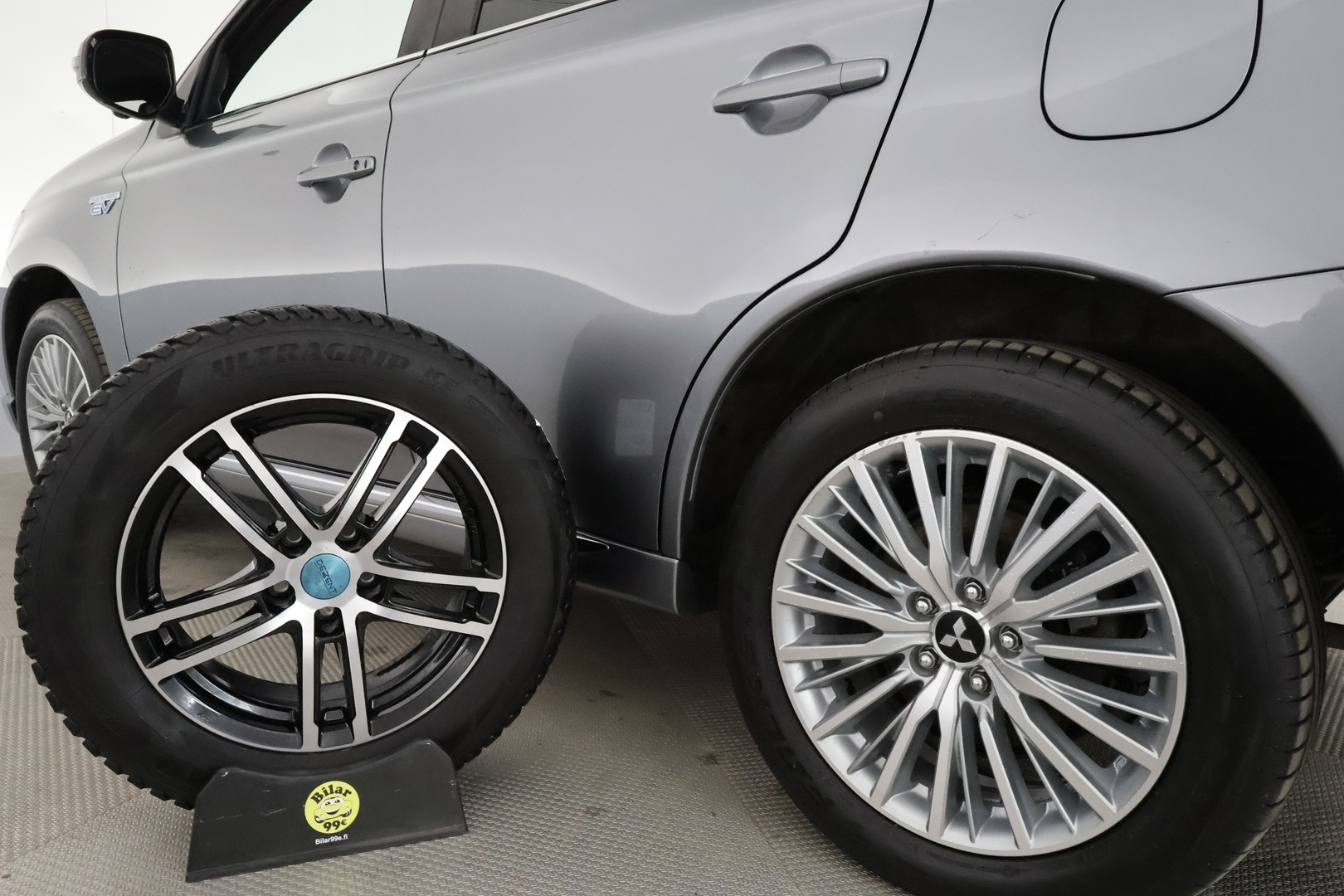 MITSUBISHI OUTLANDER PHEV 2020