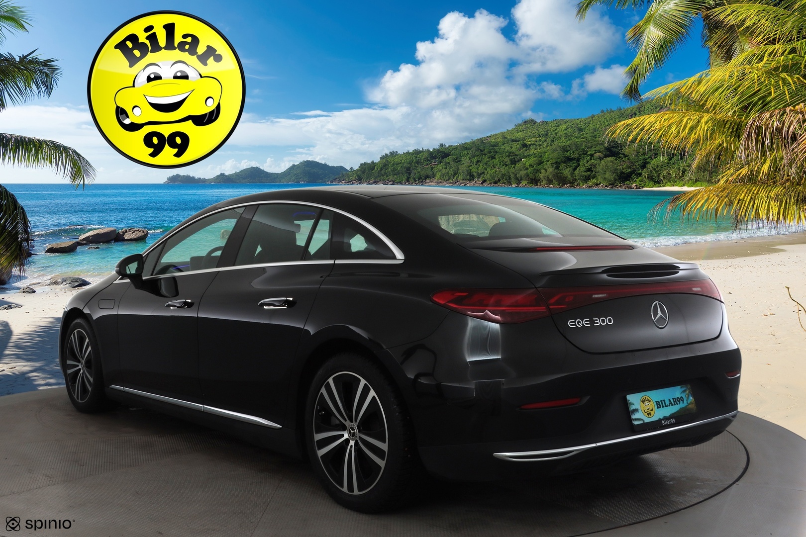 MERCEDES-BENZ EQE 2024