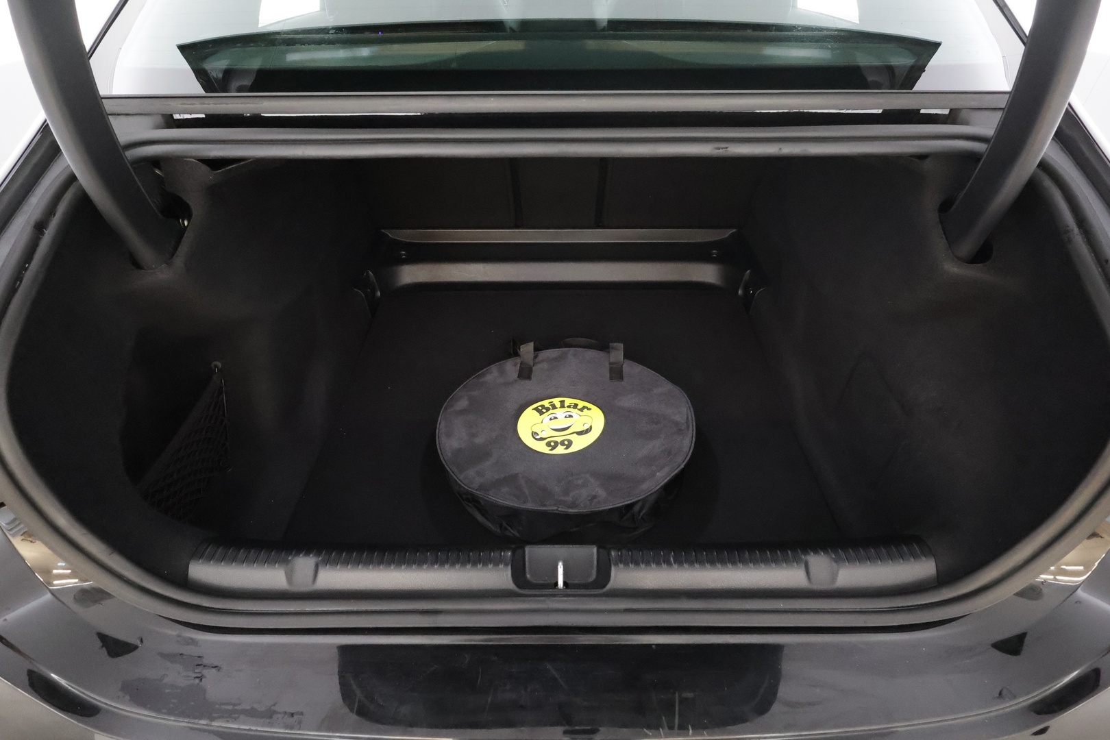 MERCEDES-BENZ EQE 2024