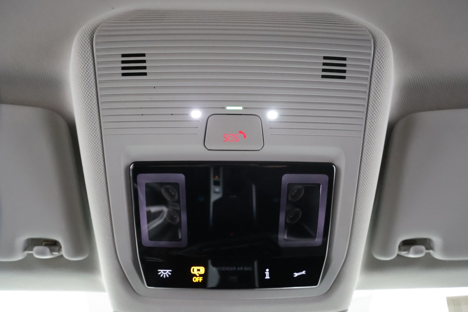 VOLKSWAGEN PASSAT 2025