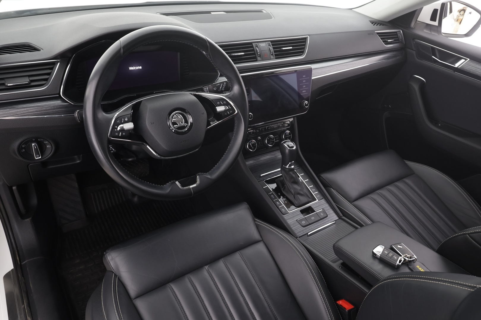 SKODA SUPERB 2021