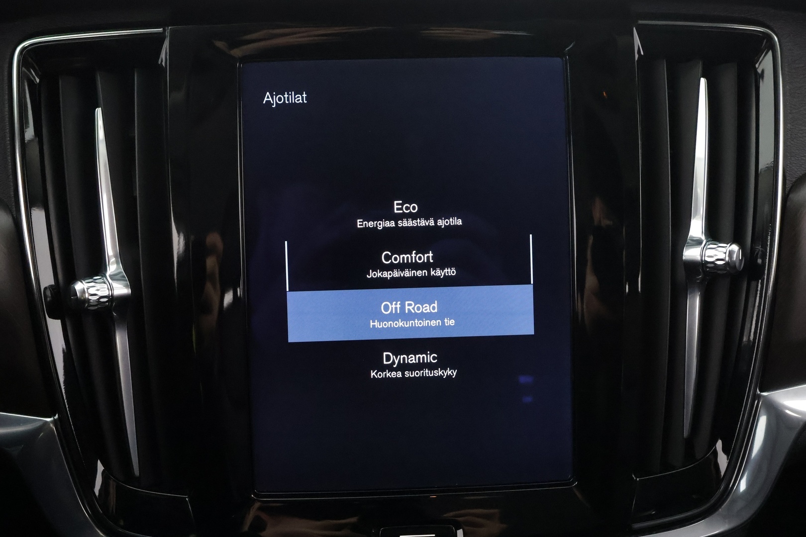 VOLVO V90 Cross Country 2018