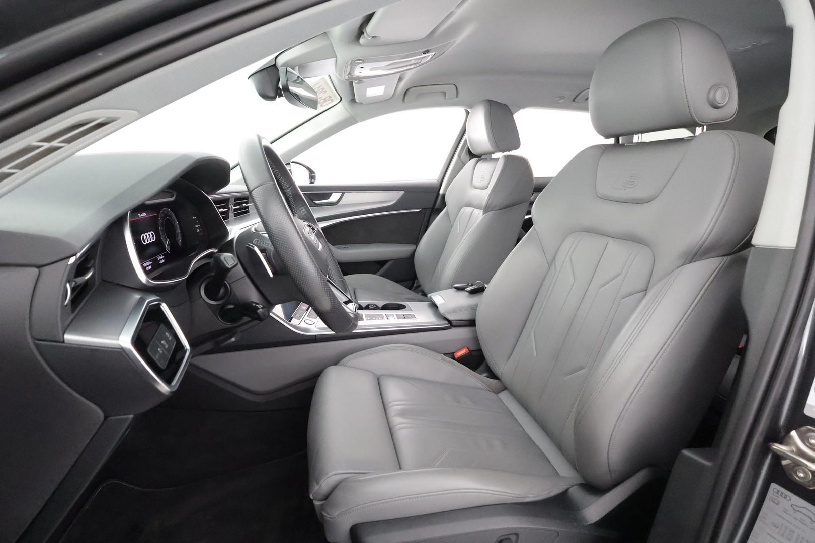 AUDI A6 2021