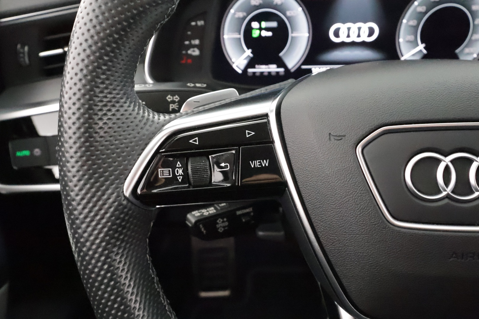 AUDI A6 2021