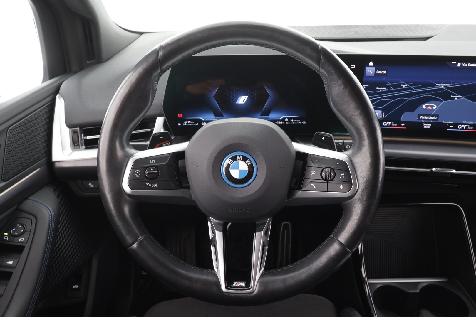 BMW 225 2023