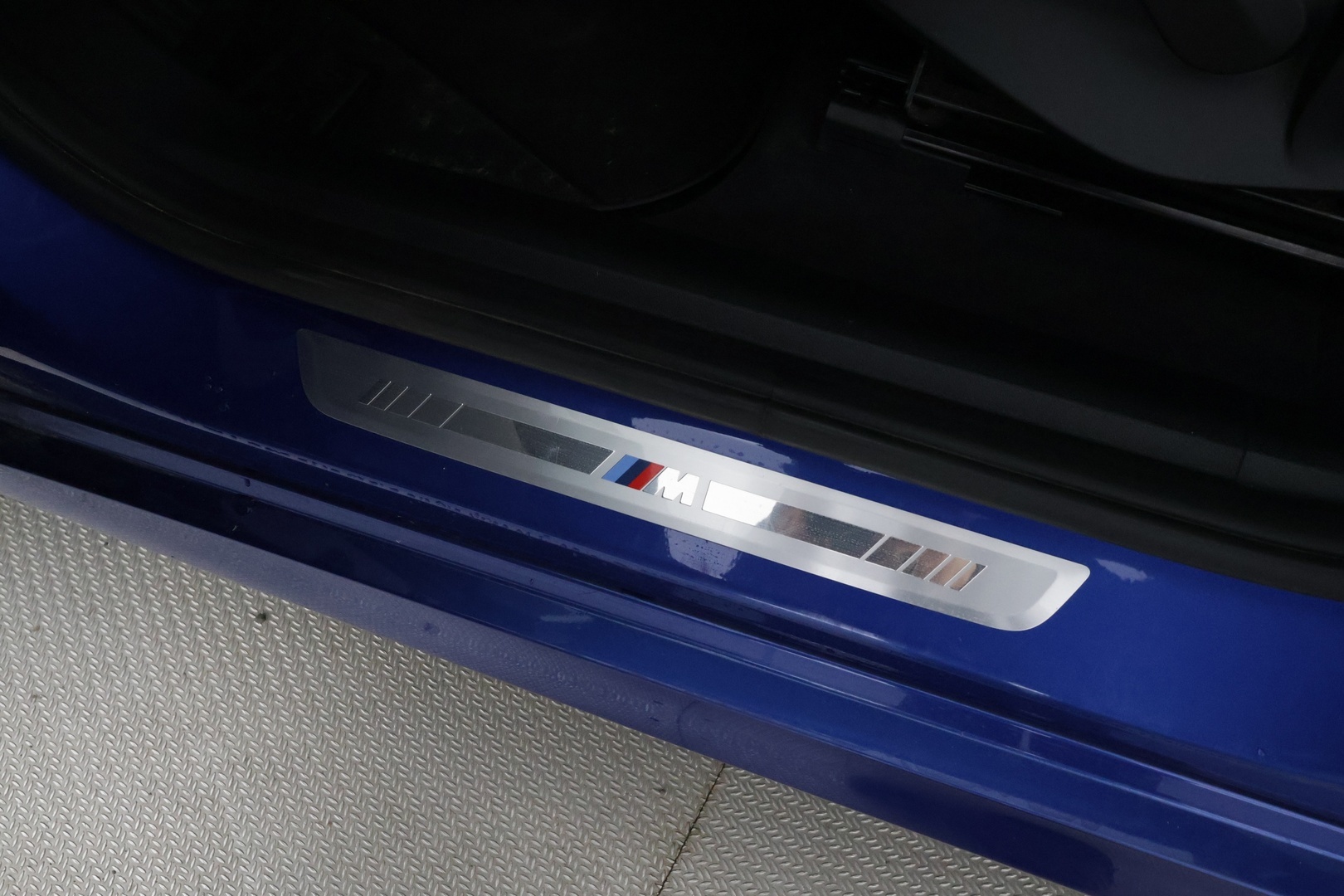 BMW 225 2023