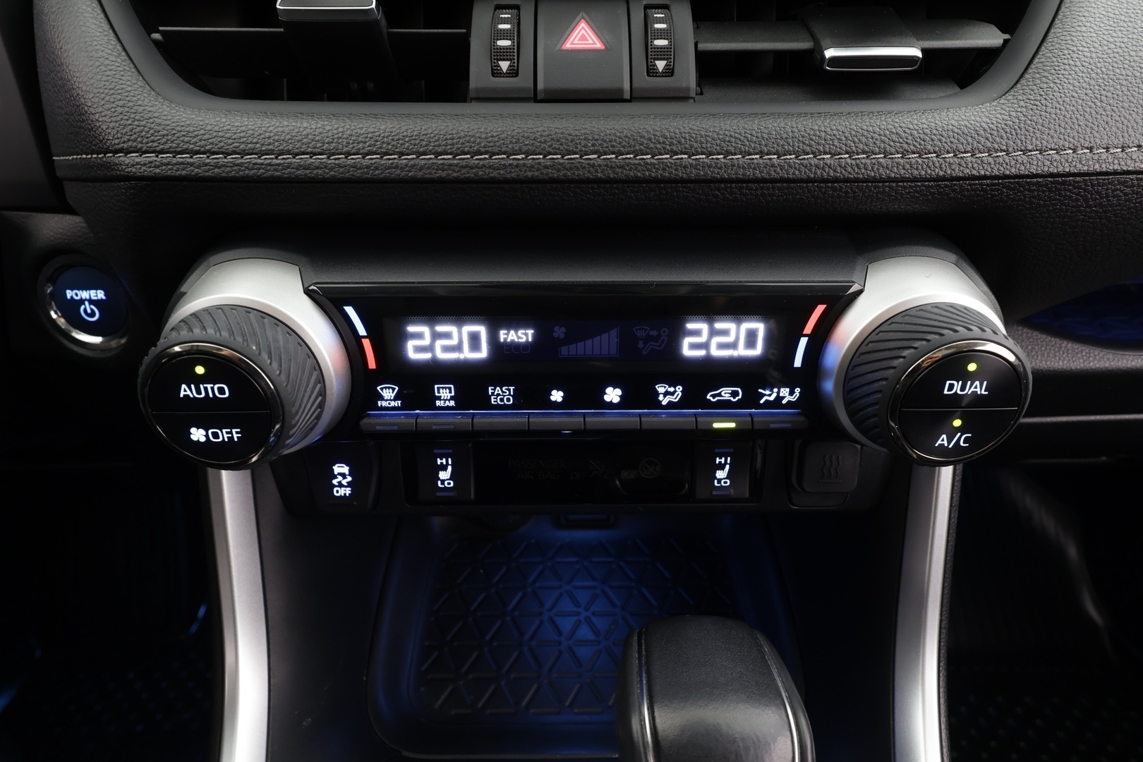 TOYOTA RAV4 2022