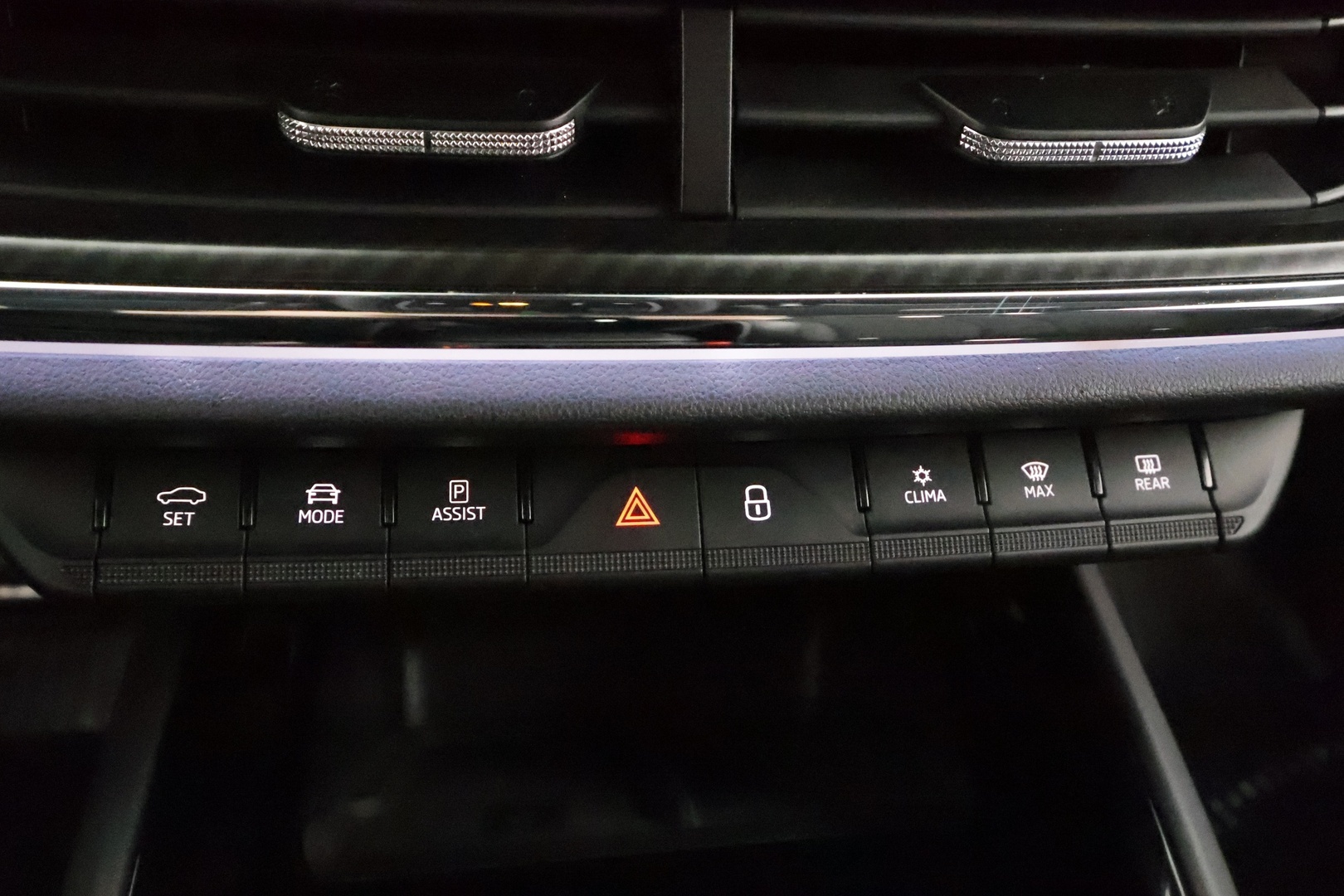 SKODA ENYAQ 2023