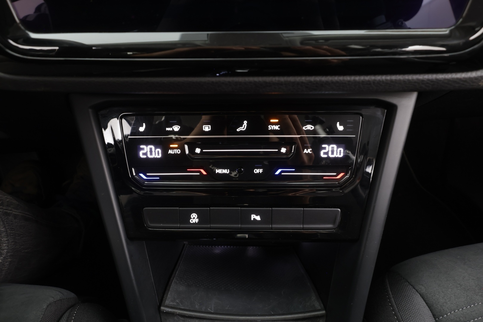 VOLKSWAGEN TOURAN 2023