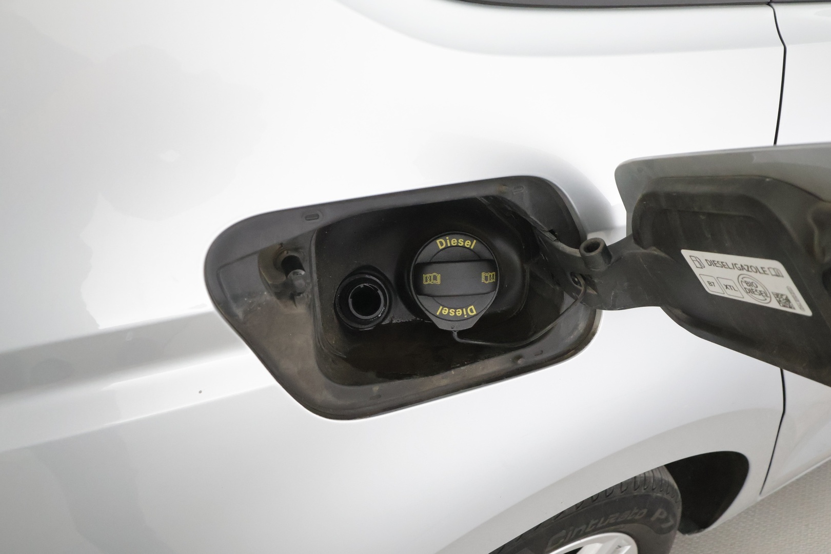 VOLKSWAGEN TOURAN 2023