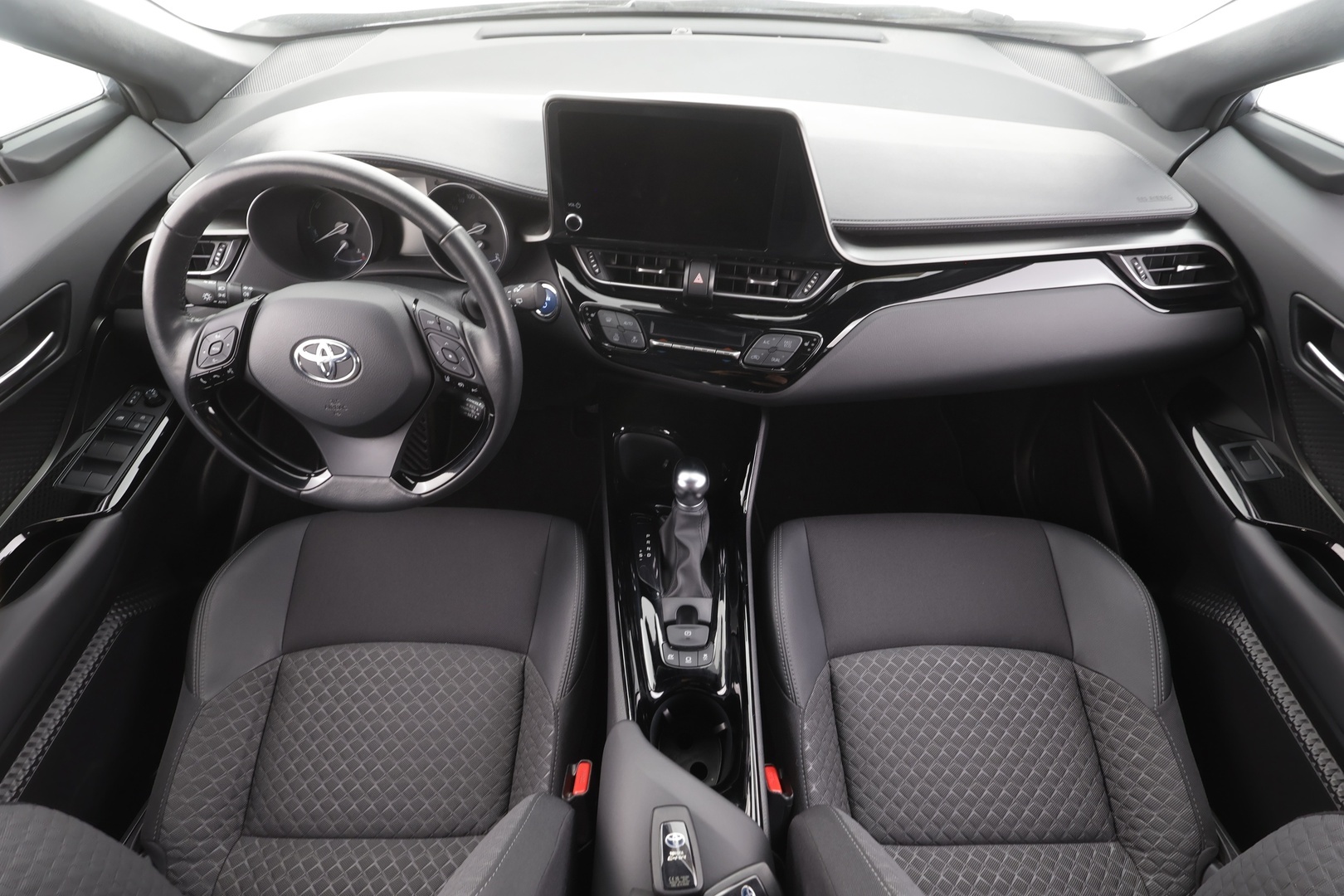 TOYOTA C-HR 2024