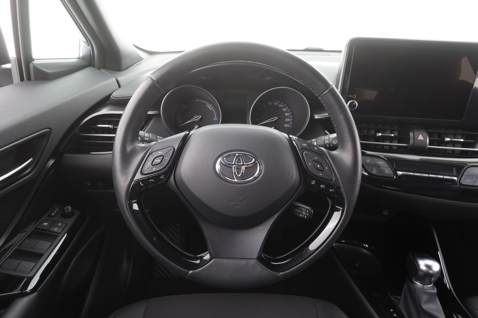 TOYOTA C-HR 2024