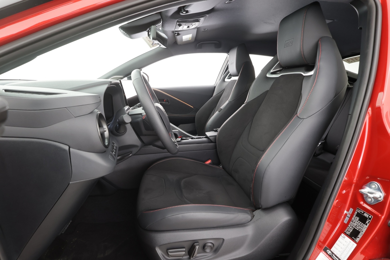 TOYOTA C-HR 2024