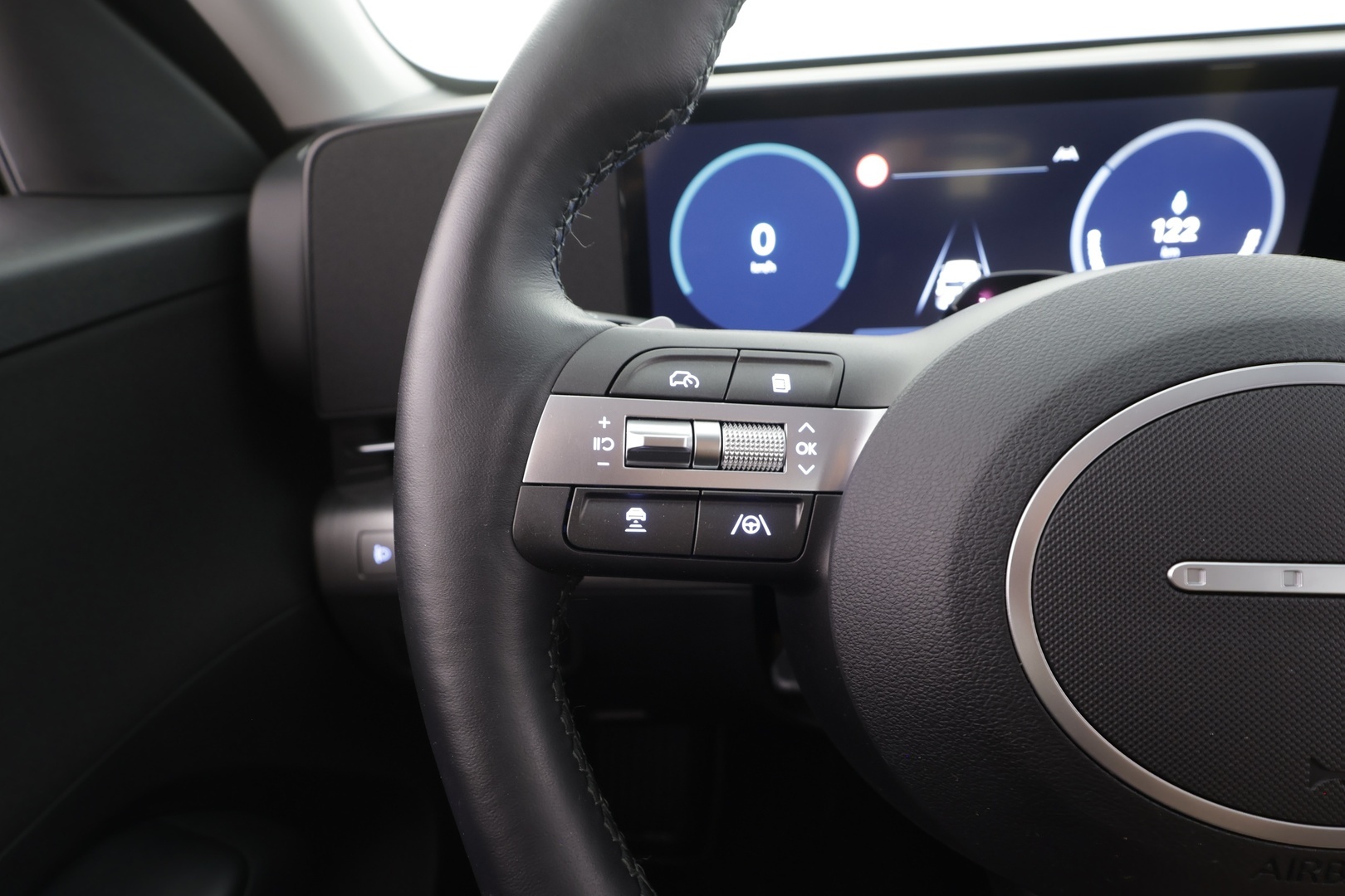 HYUNDAI KONA ELECTRIC 2024