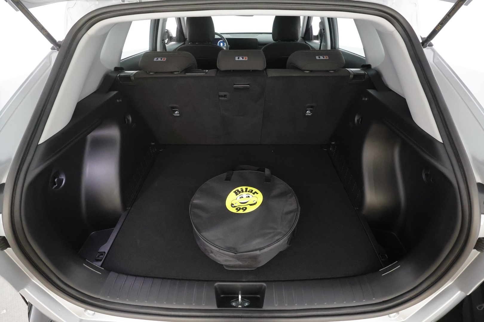 HYUNDAI KONA ELECTRIC 2024
