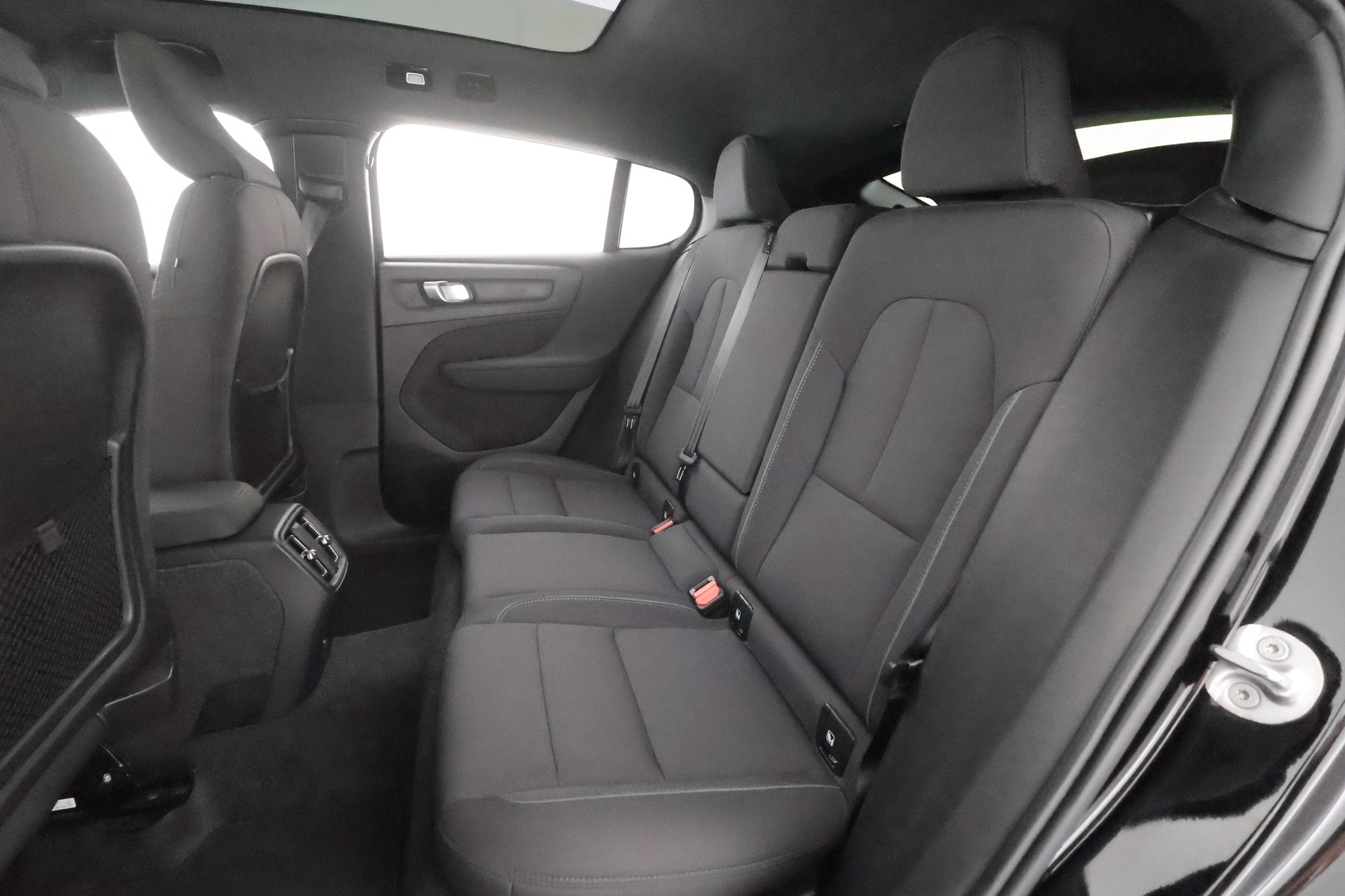 VOLVO C40 2023