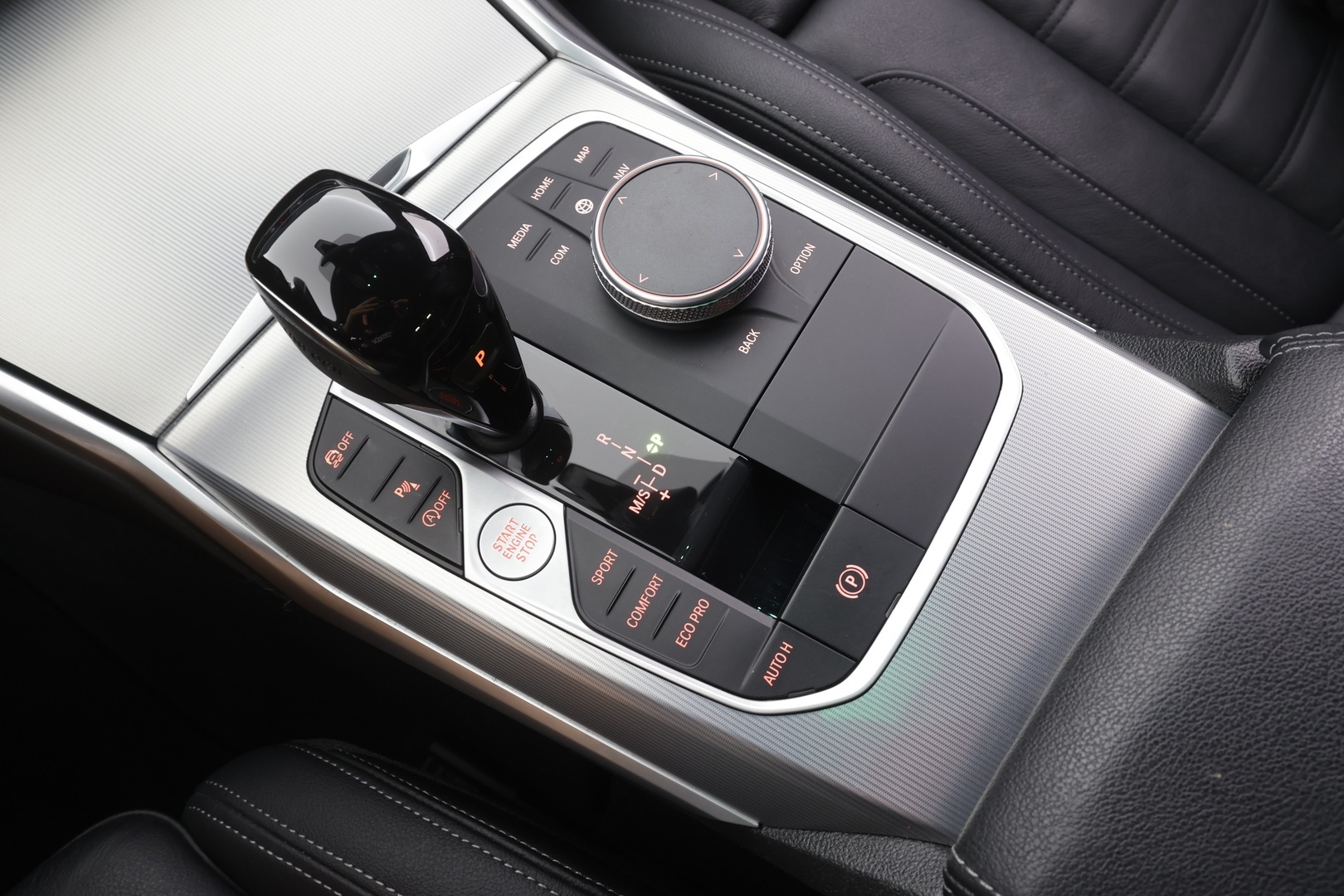 BMW 318 2022