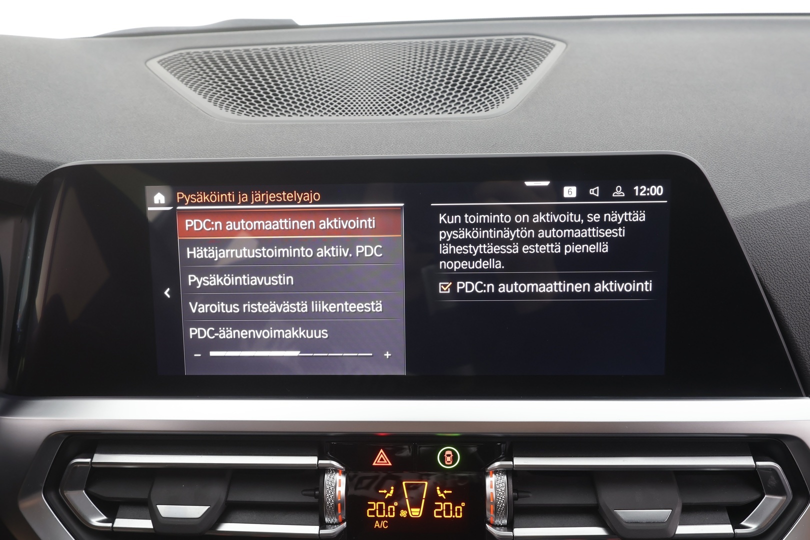 BMW 318 2022