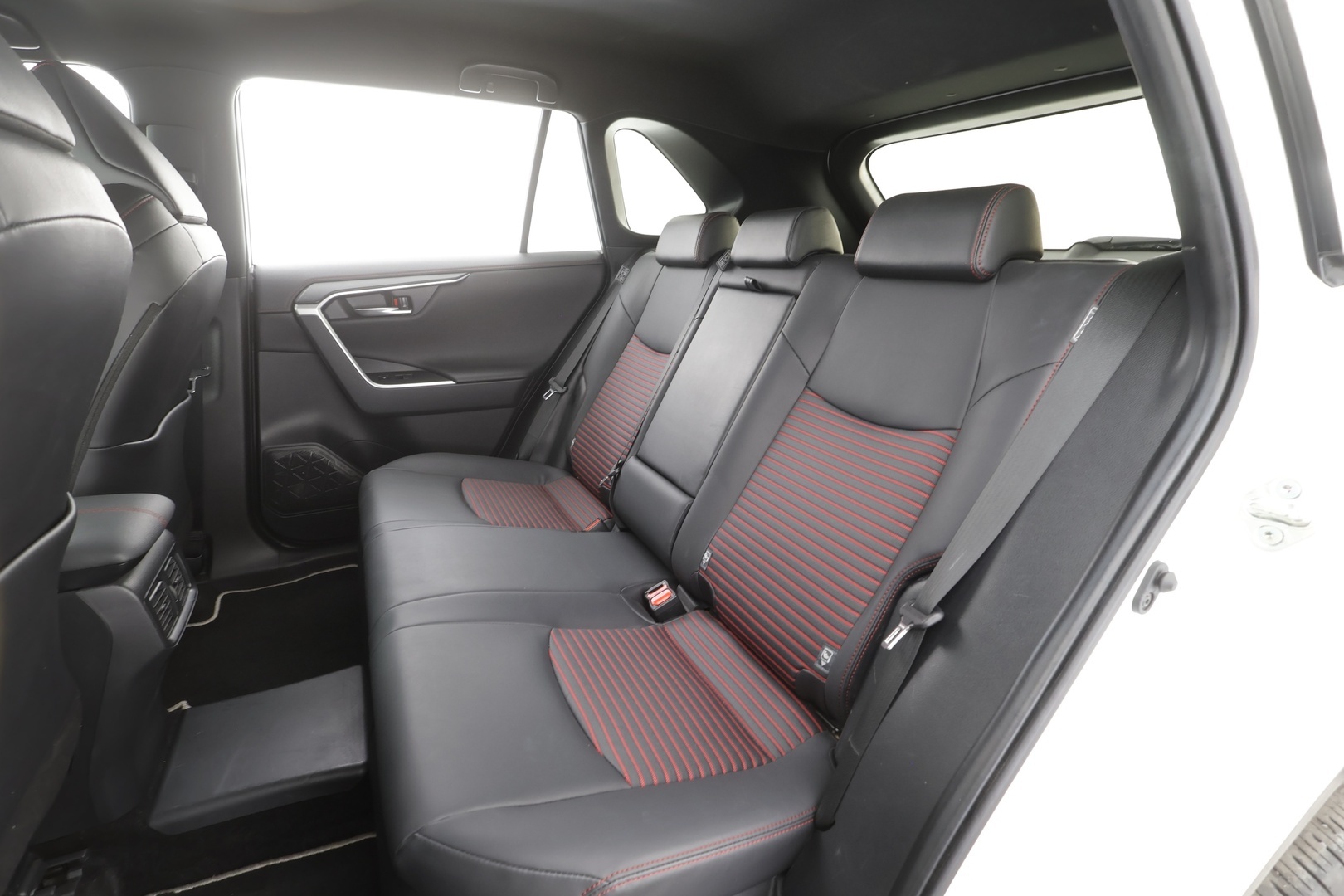 TOYOTA RAV4 PLUG-IN 2023