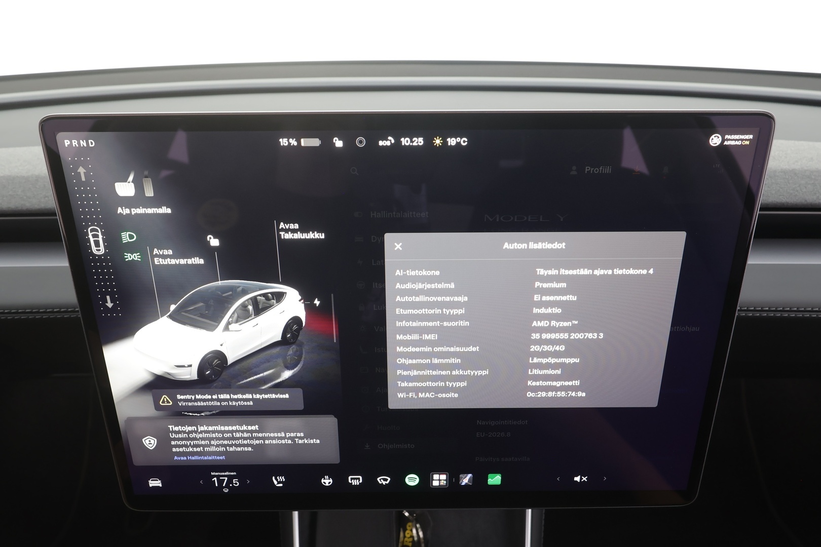 TESLA MODEL Y 2025