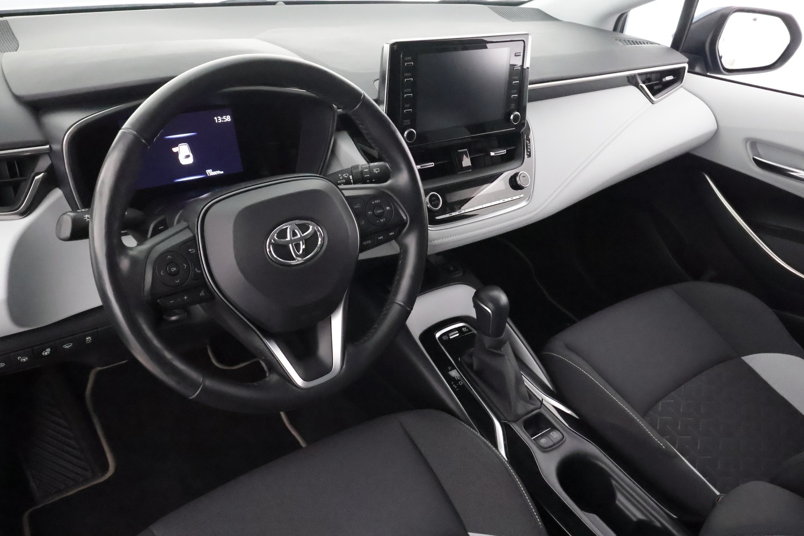 TOYOTA COROLLA 2019