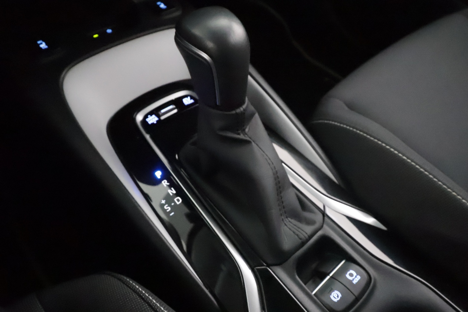 TOYOTA COROLLA 2019