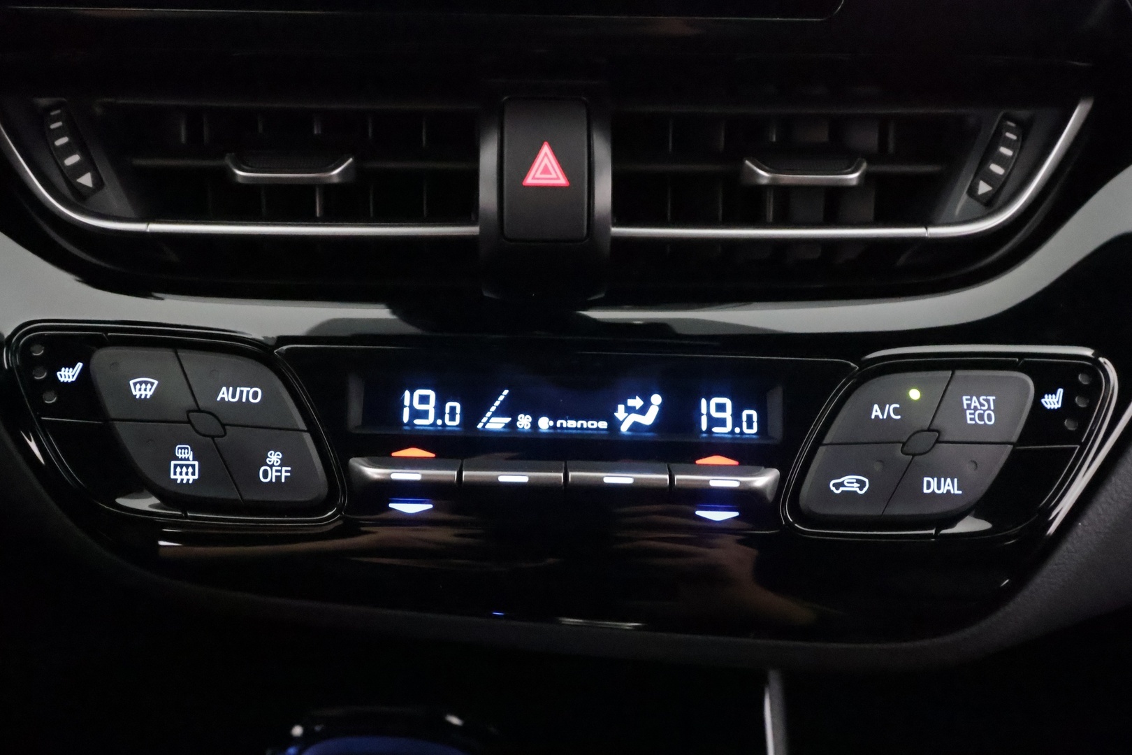 TOYOTA C-HR 2022