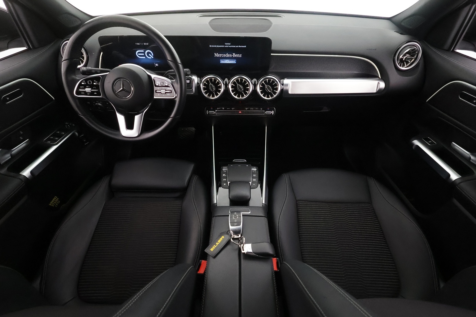MERCEDES-BENZ EQB 2023