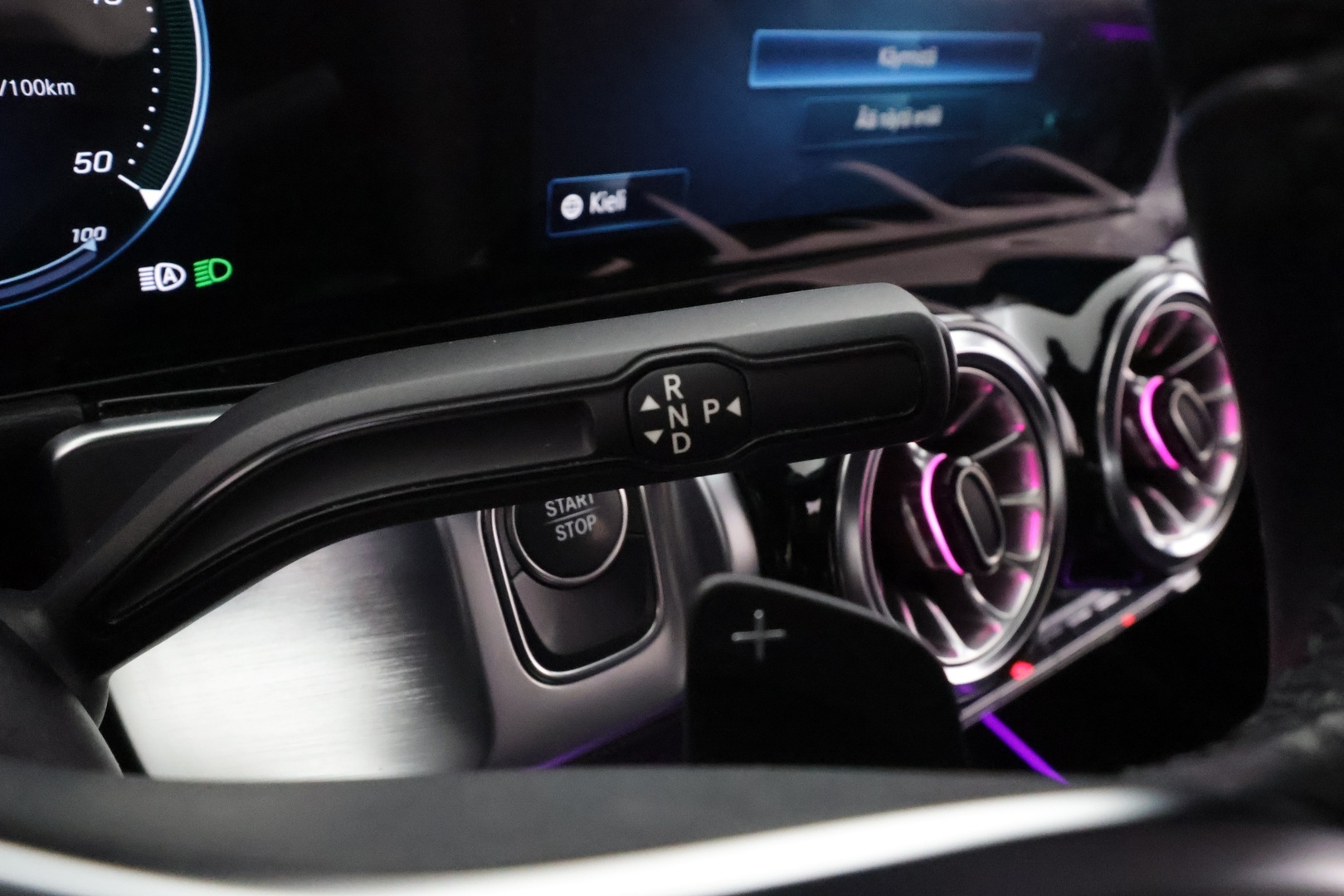 MERCEDES-BENZ EQB 2023